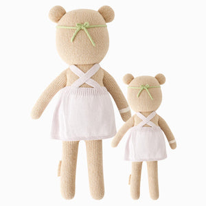 Olivia the honey bear - Regular 20" | Cuddle & Kind