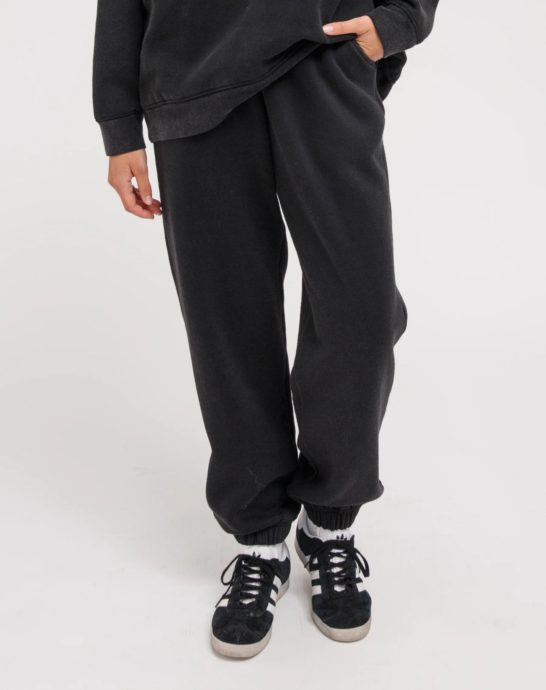 Oversized Jogger - Washed Black | BTL