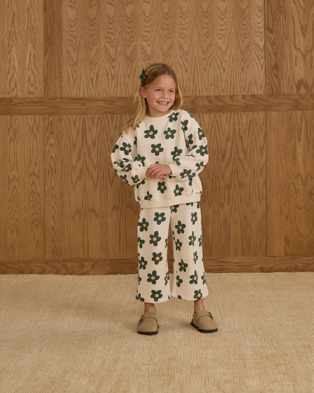 Oversized Daisy Wide Leg Sweatpants | Rylee & Cru