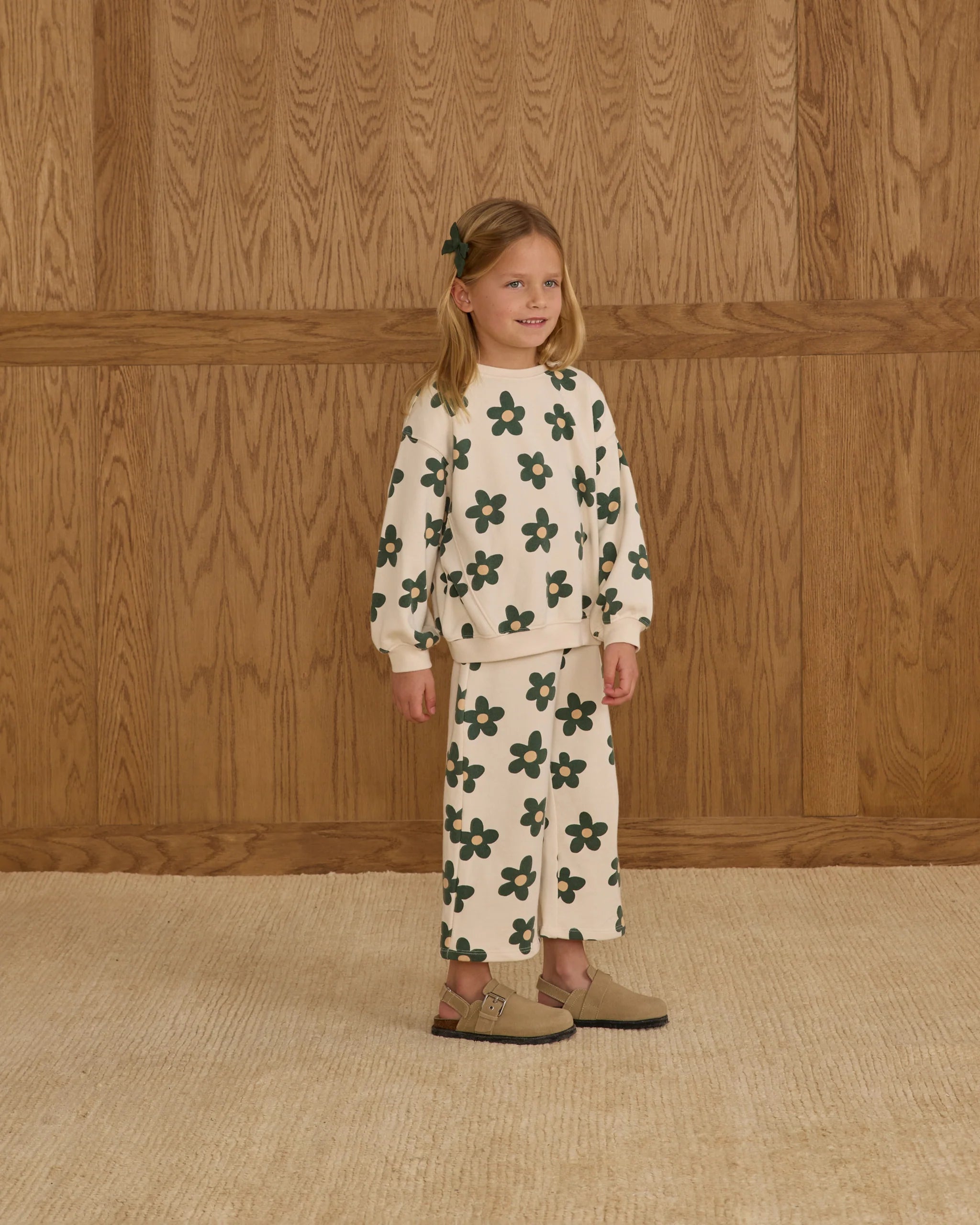 Oversized Daisy Wide Leg Sweatpants | Rylee & Cru