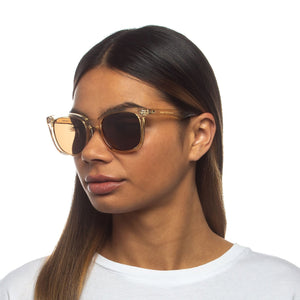 Veracious - Sand - Le Specs